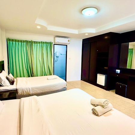 Hill Side Patong Hotel Bagian luar foto