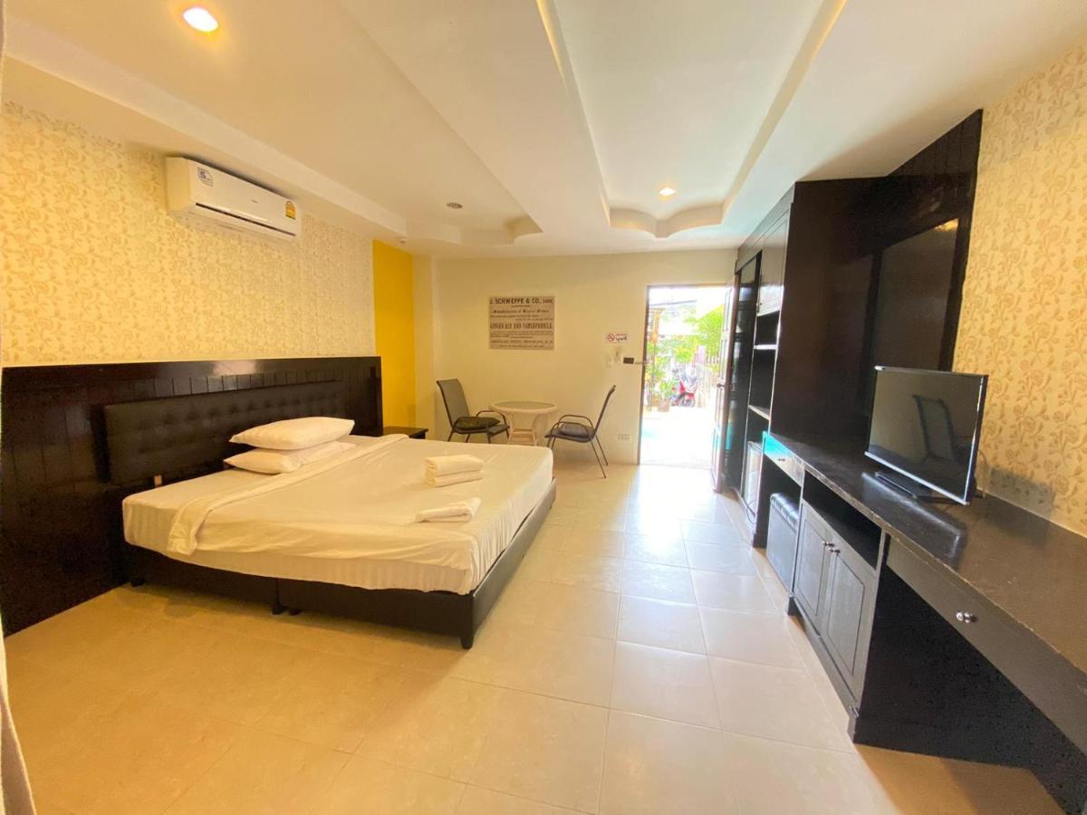 Hill Side Patong Hotel Bagian luar foto