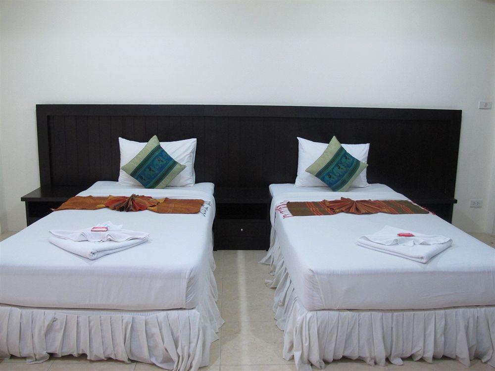 Hill Side Patong Hotel Bagian luar foto