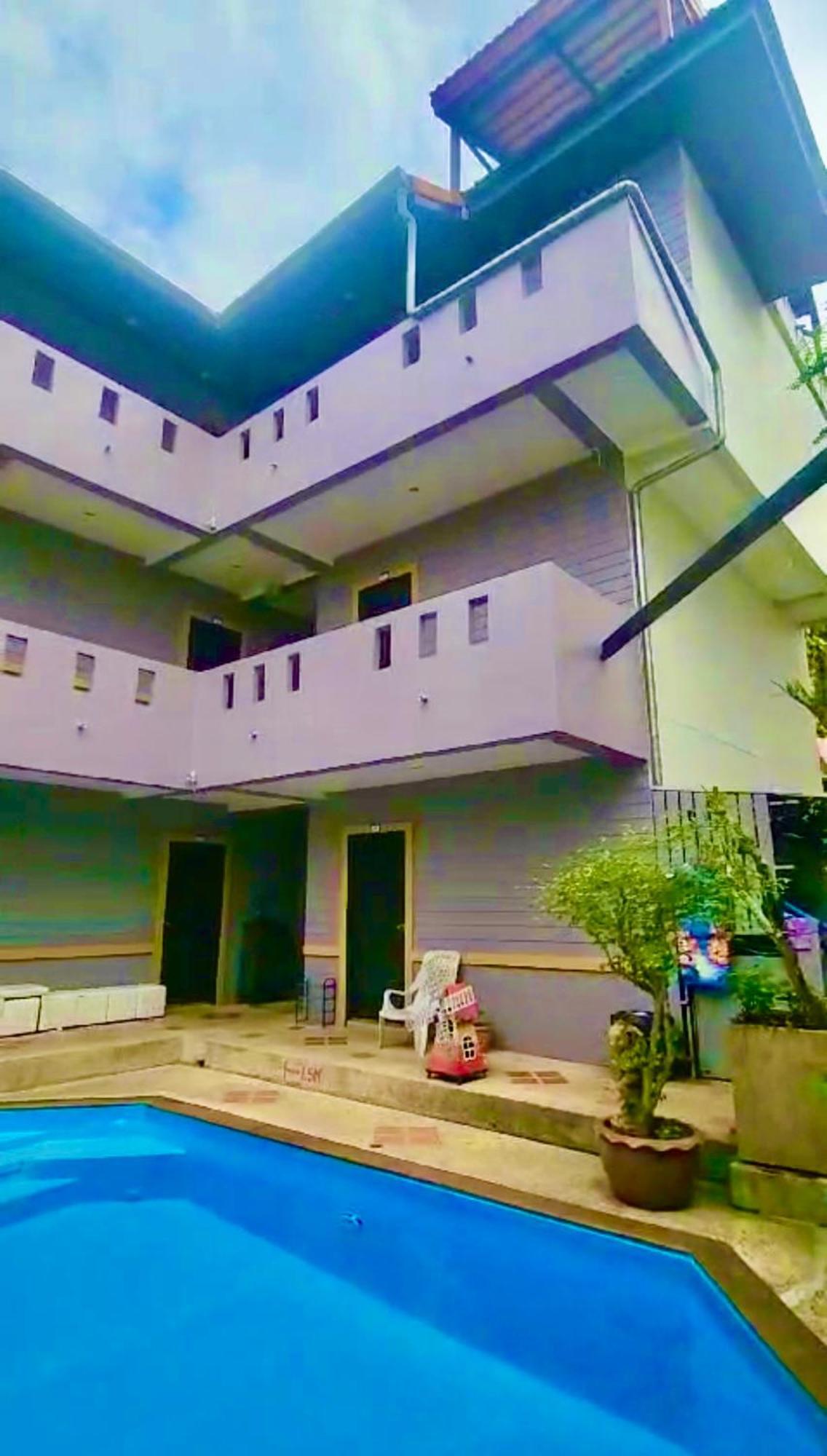 Hill Side Patong Hotel Bagian luar foto