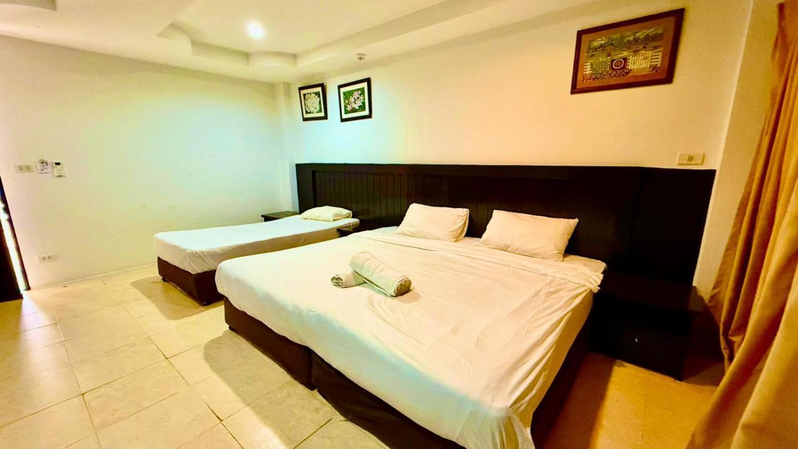 Hill Side Patong Hotel Bagian luar foto